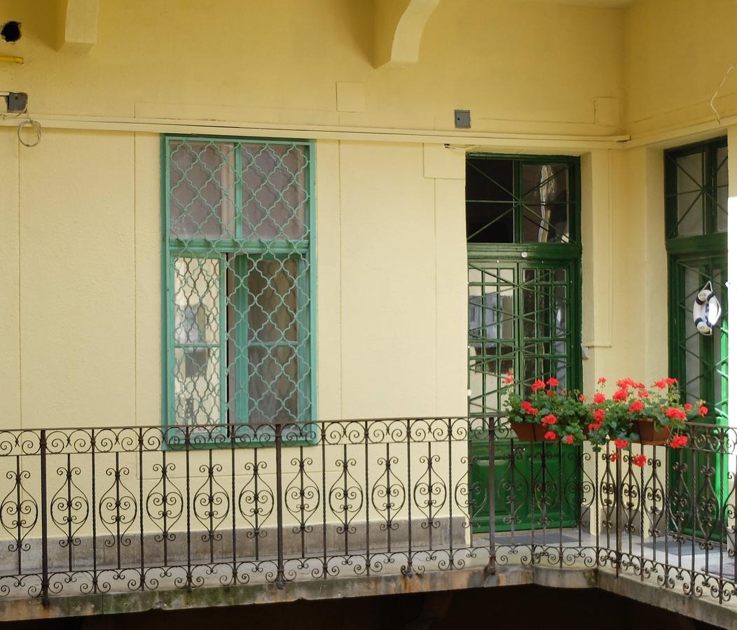 111 Hostel Βουδαπέστη Εξωτερικό φωτογραφία